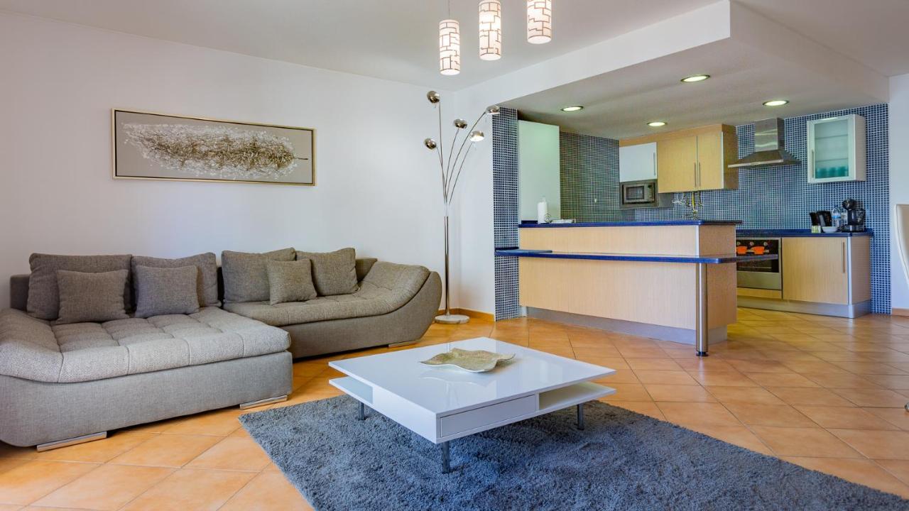 Magnificent 2bdr W/ Ac & Pool - 2min From - By Lovelystay Apartment Armação de Pêra