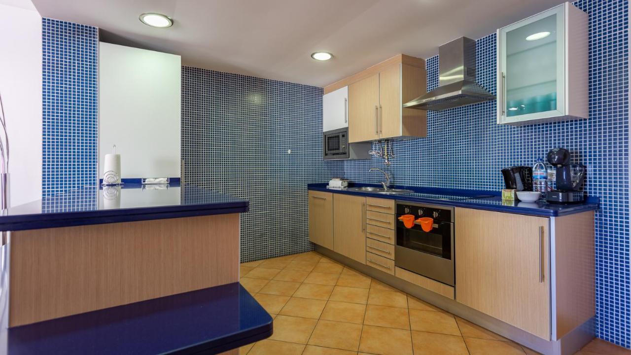 Apartment Magnificent 2bdr W/ Ac & Pool - 2min From - By Lovelystay *